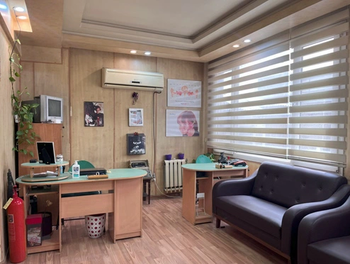 محیط کلینیک شکوه تجریش